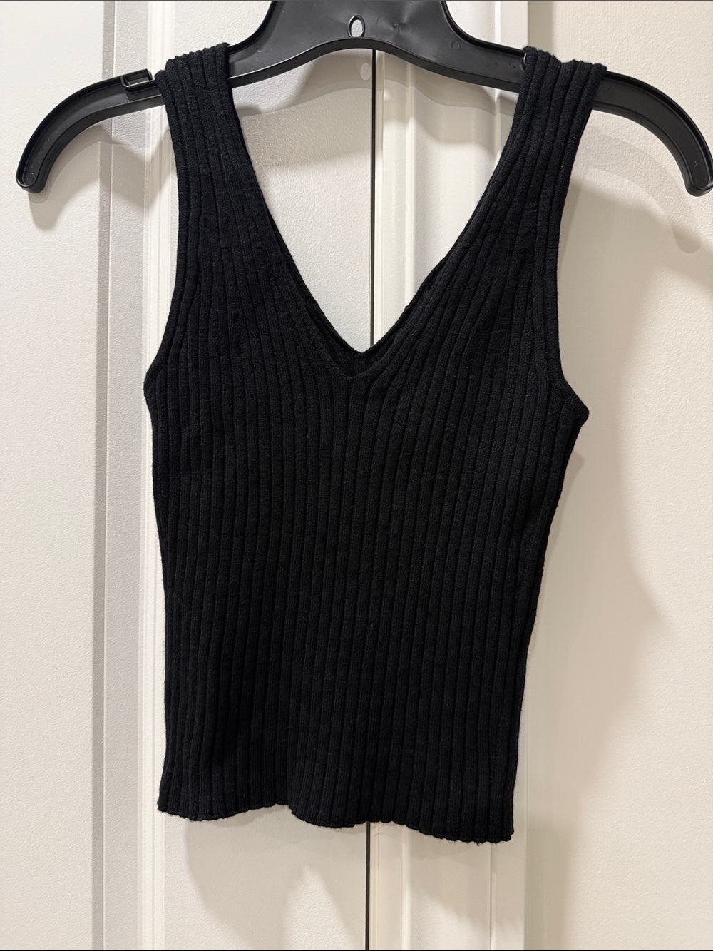 Quince Black Ribbed V-Neck Knit Tank